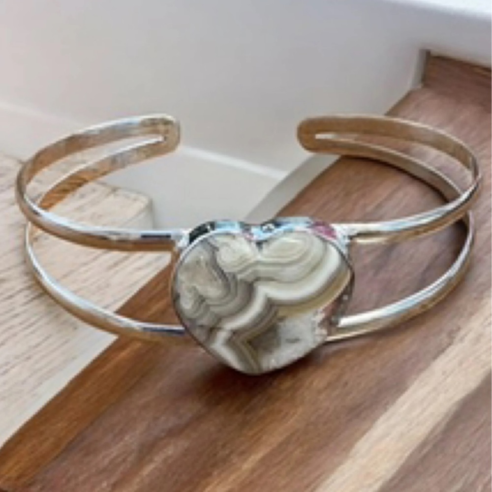 Laguna Lace Agate Cuff bracelet 2